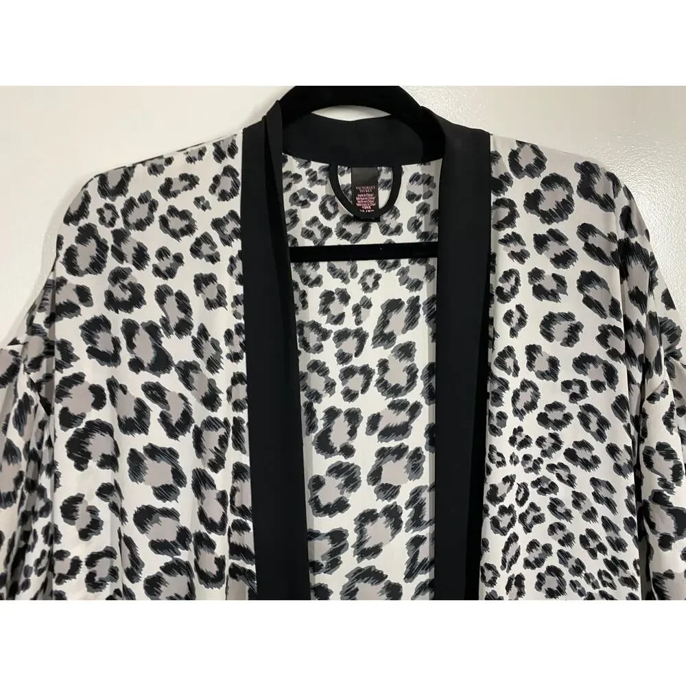 Victoria's Secret Black & White Animal Print Handkerchief Kimono Robe MEDIUM
